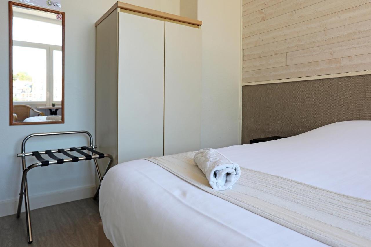 Cecil Hotel 2*