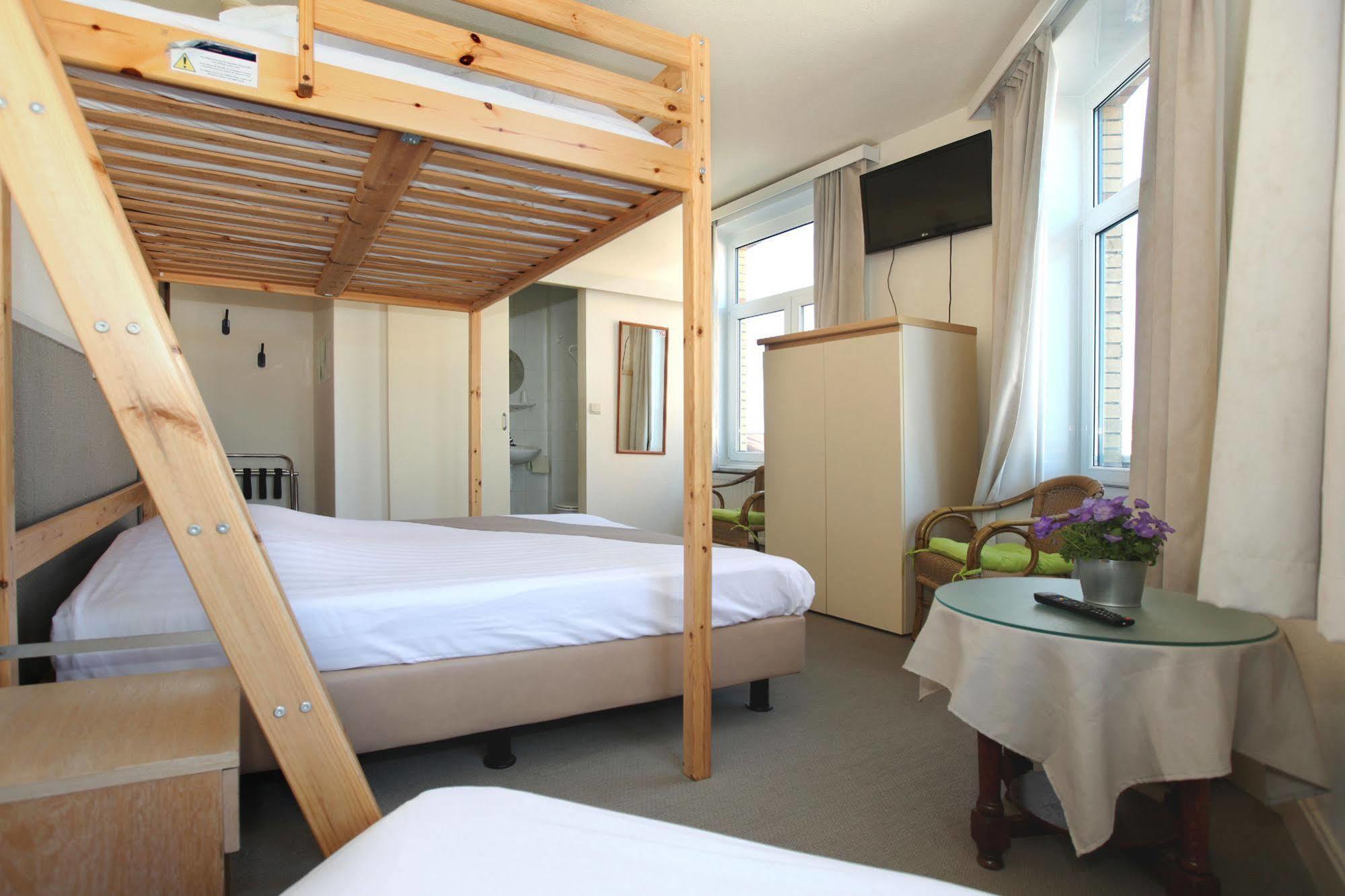 Hotel Cecil De Panne