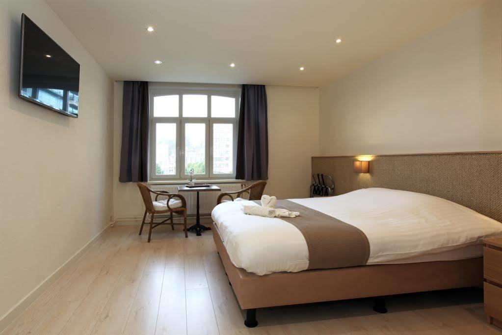 Hotel Cecil